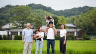 知っておきたい介護の基礎知識：離れて住む親にできること